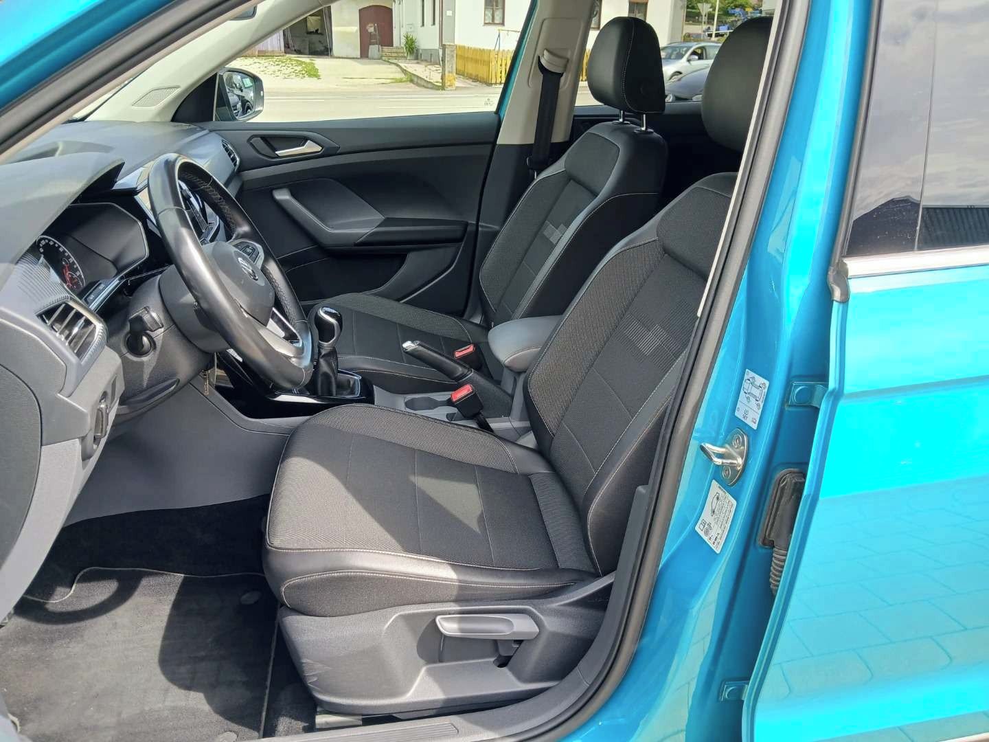Volkswagen T-Cross, 1.0Tsi 85KW STYLE 6-KVALT TOP - fotka 6