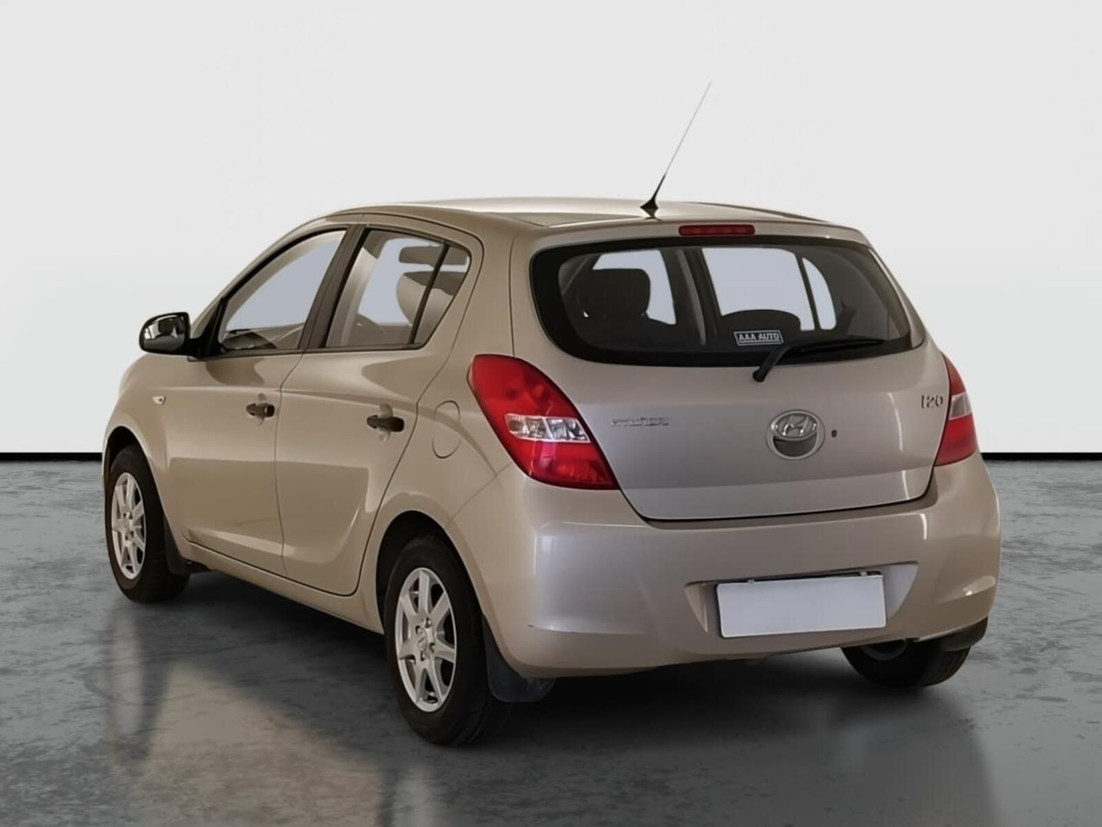 Hyundai i20, 1.2, Serv.kniha, po STK, Tažné - fotka 4
