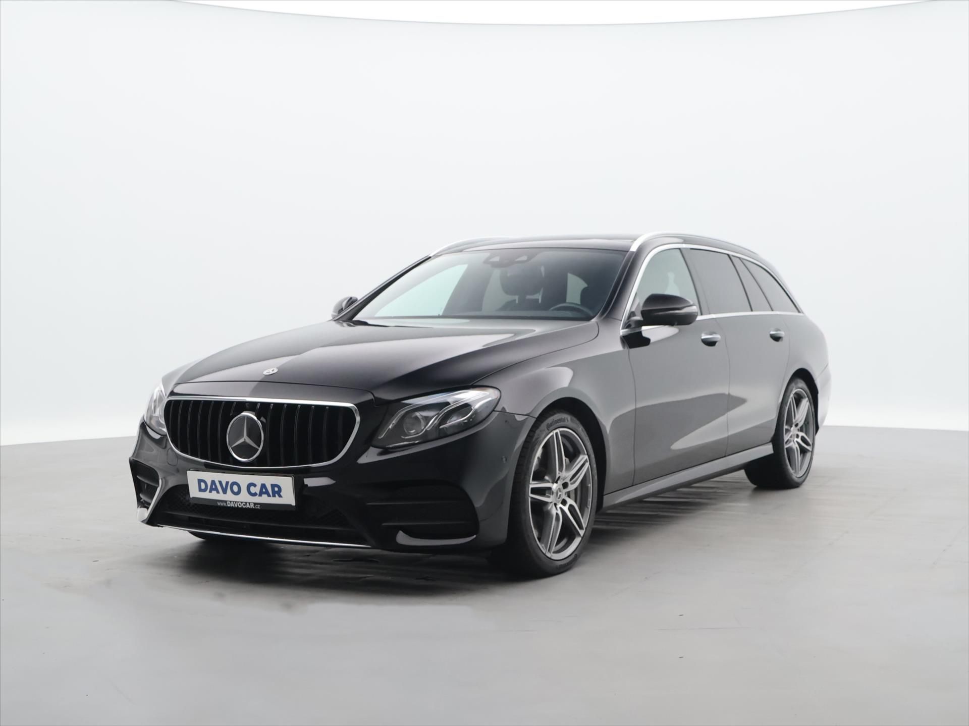 Mercedes-Benz Třídy E, 3,0 450 270 kW 4Matic AMG CZ - fotka 3