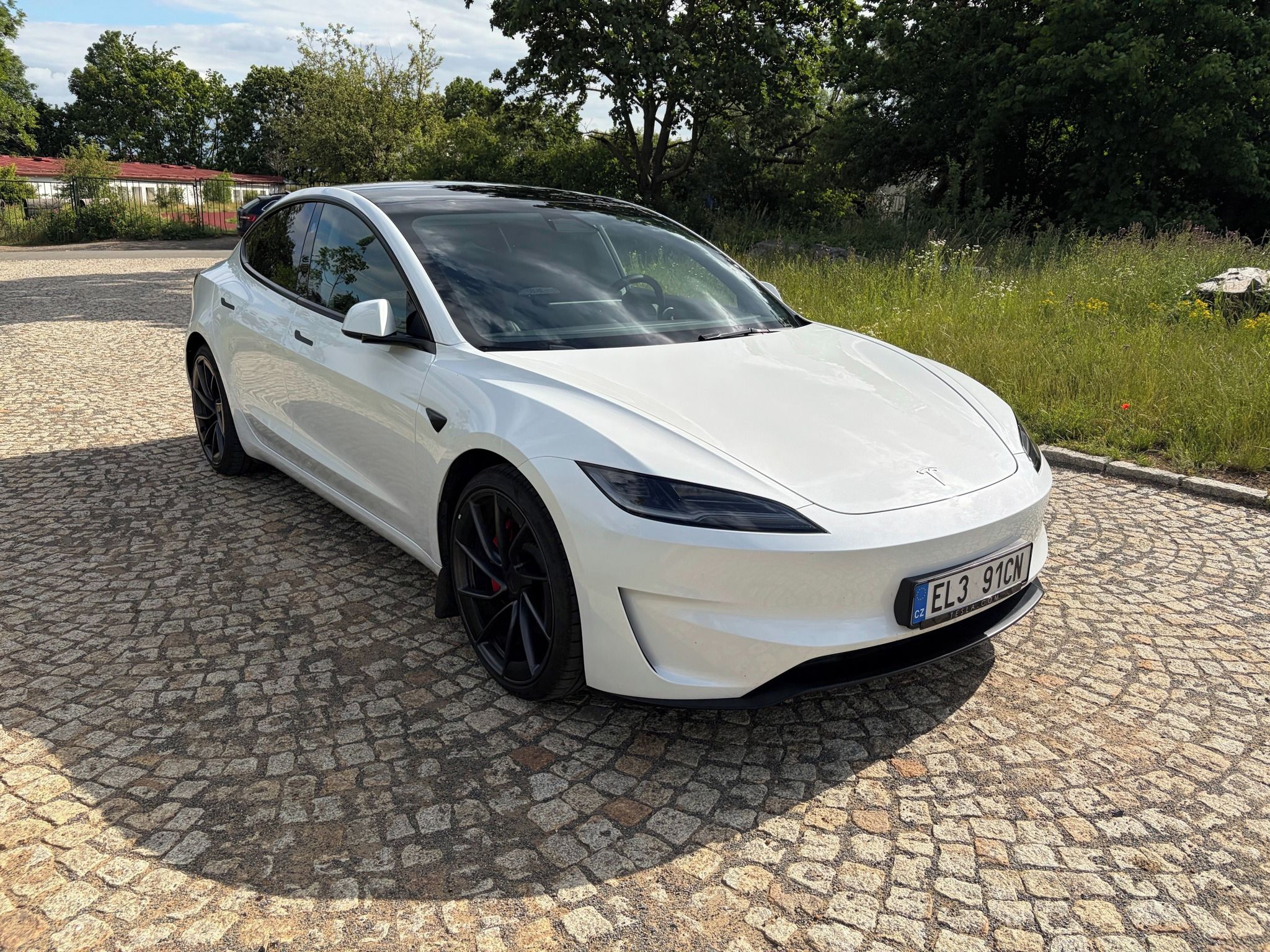 Tesla Model 3, Performance Highland - fotka 2