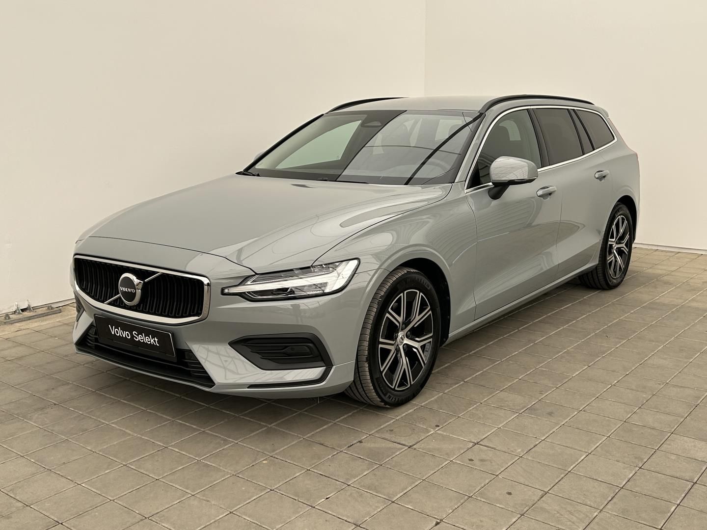 Volvo V60, 2.0B4 145kW Core