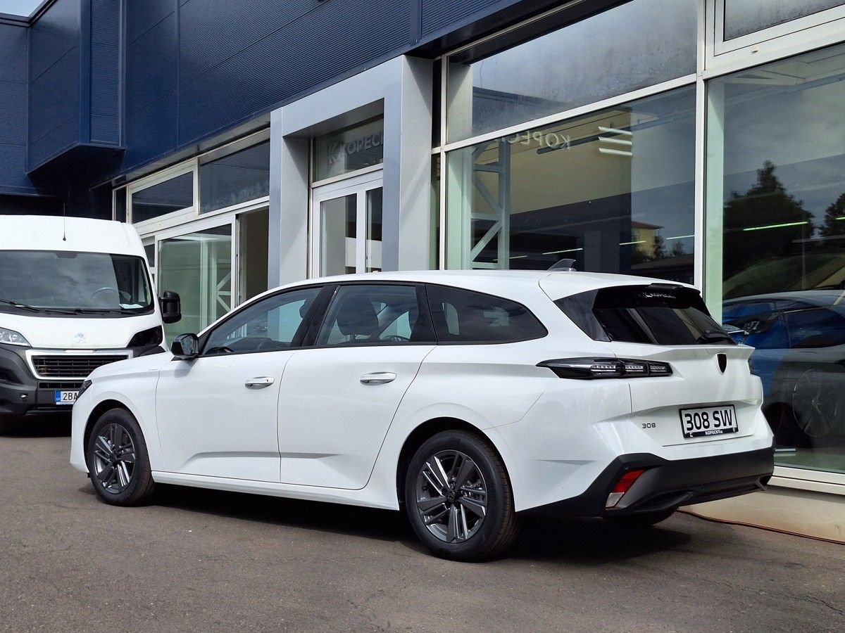 Peugeot 308, SW STYLE 1.5 BHDi 130k EAT8 - fotka 4