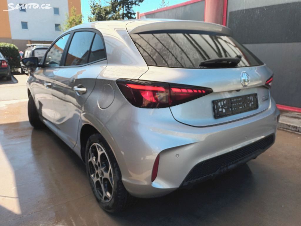 MG MG3, 1.5i Hybrid+ aut.EXCLUSIVE - fotka 5