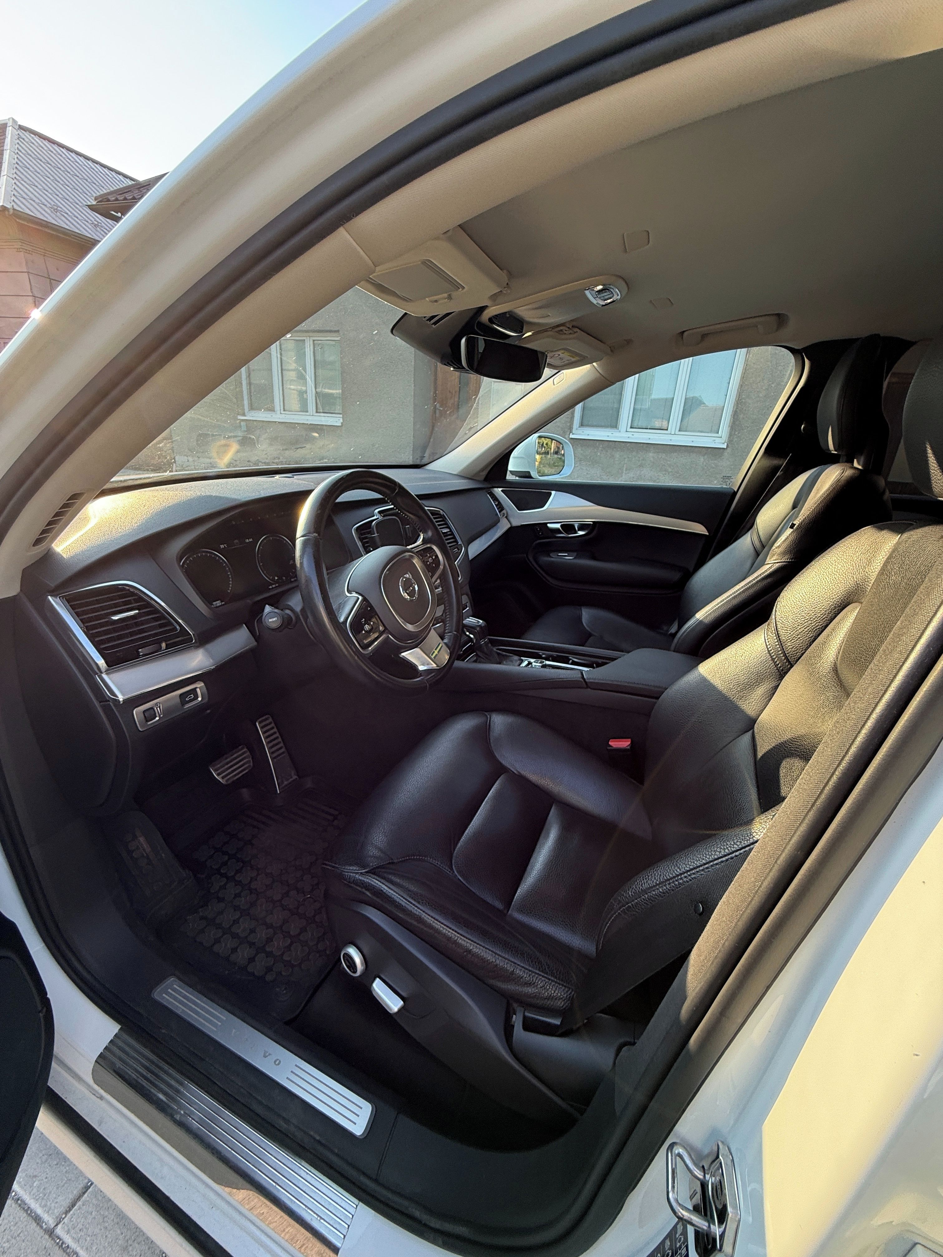 Volvo XC90, VOLVO XC90 D5 173KW MODEL 2017 - fotka 6