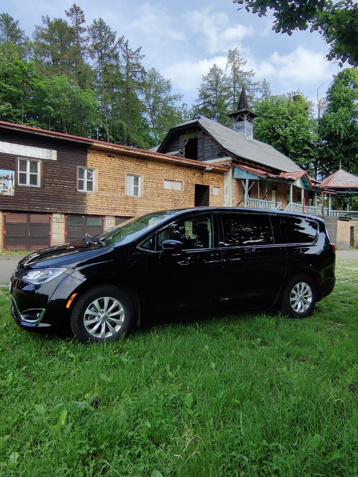 Chrysler Pacifica, 3,6 V6 r.v. 2018 - servisováno - fotka 3