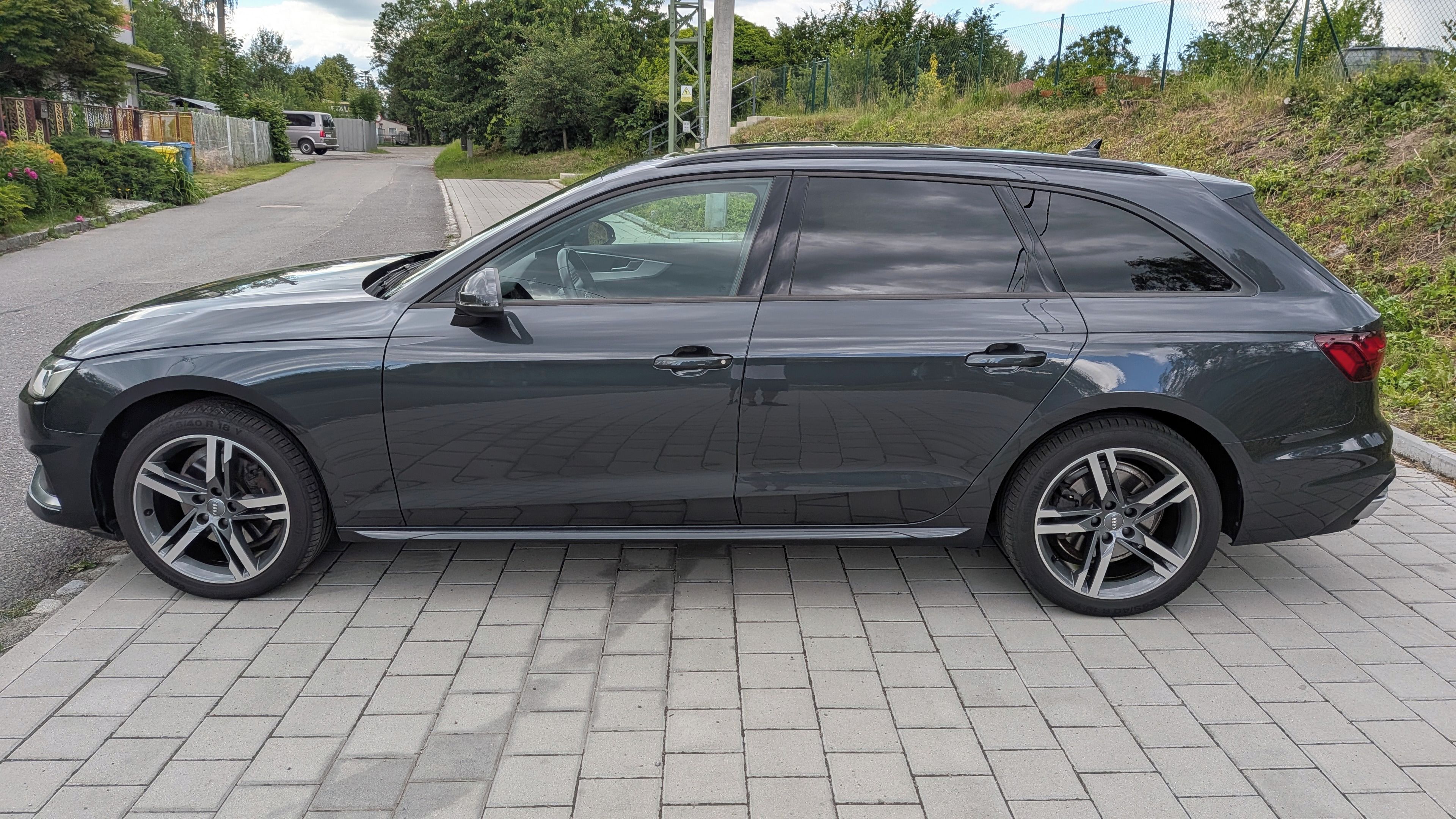 Audi A4 Avant, panorama 2021 93tkm - fotka 3