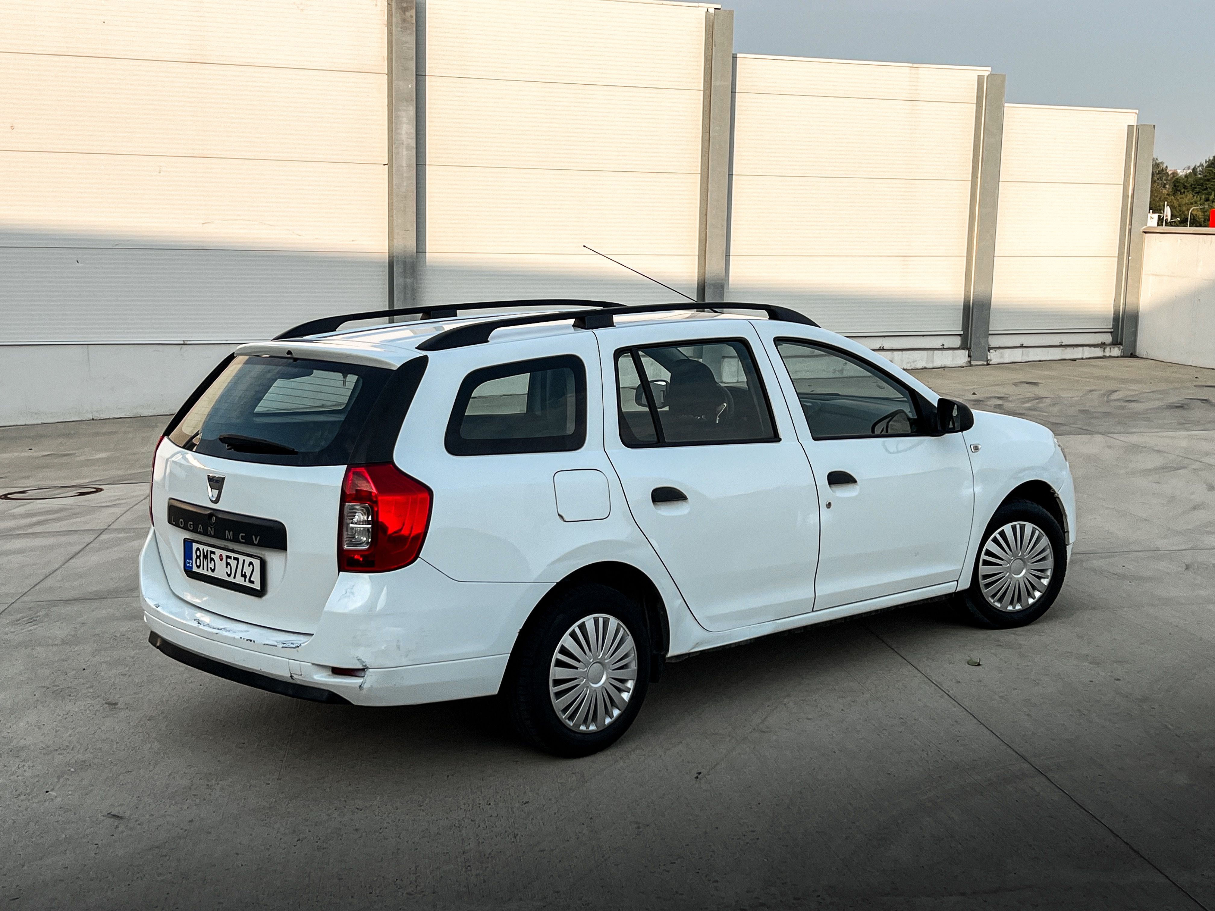 Dacia Logan, 1.0 SCe, po STK - fotka 4