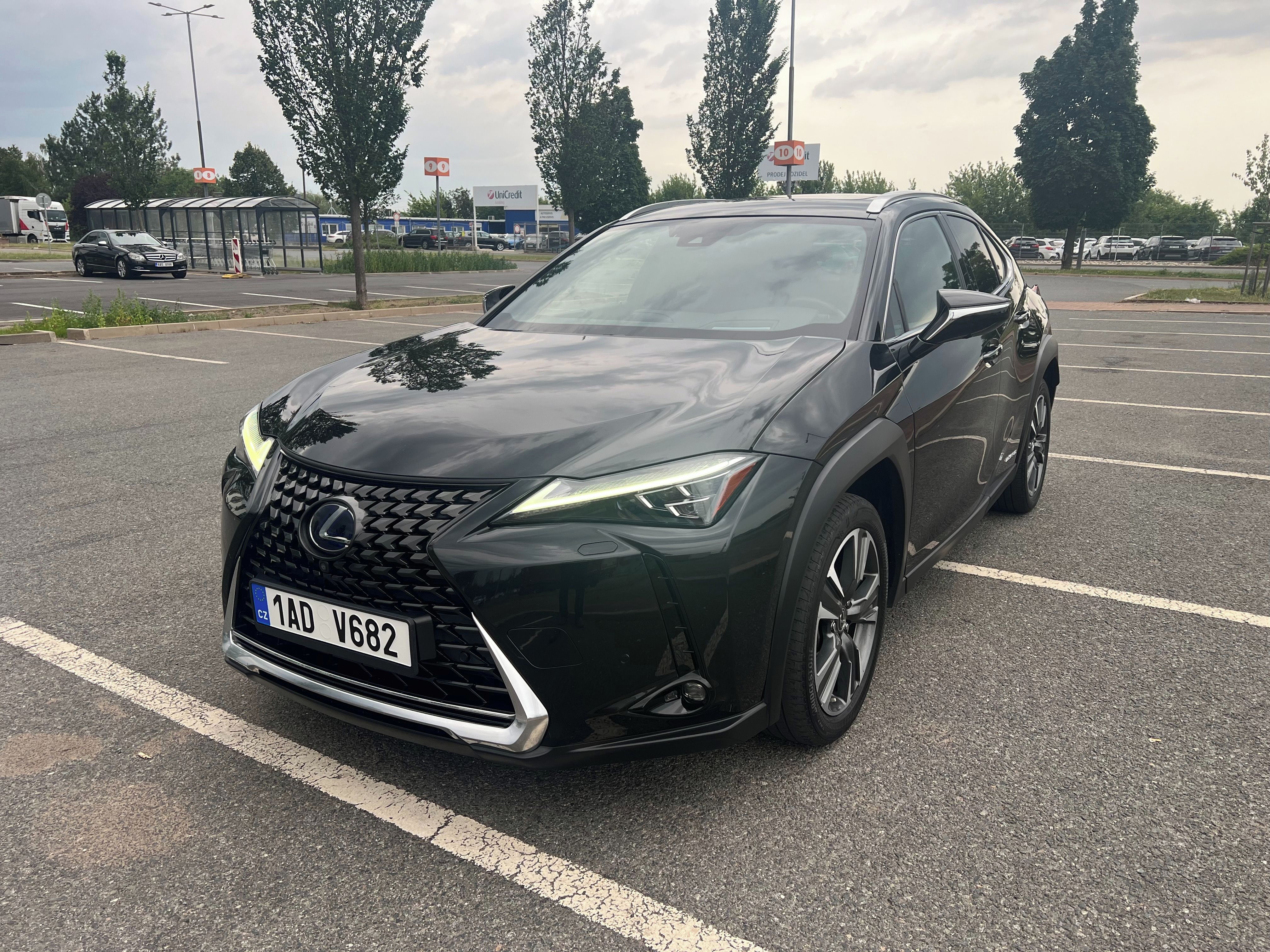 Lexus UX 250h