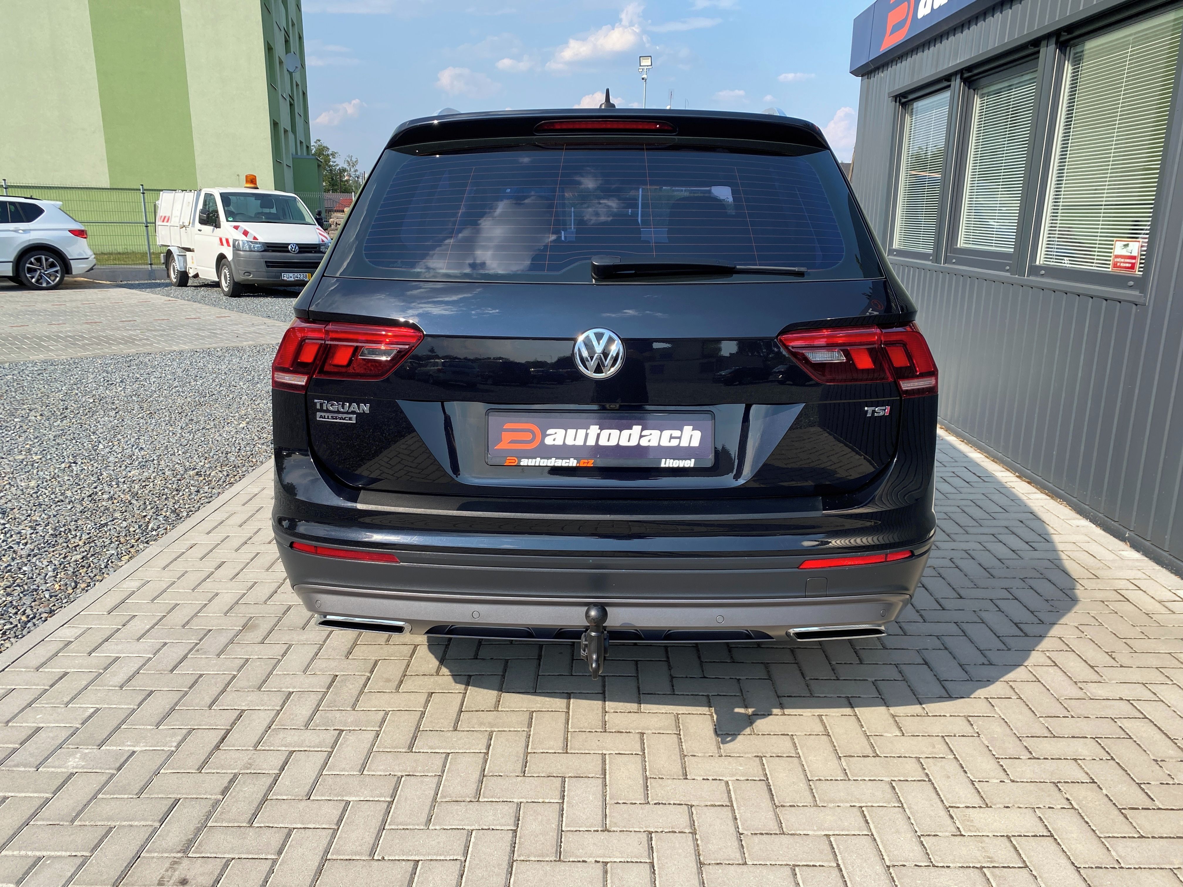 Volkswagen Tiguan Allspace, 1.4 TSI 110kW - ALLSPACE - LED - fotka 4