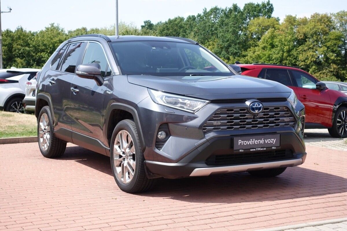 Toyota Rav4, 2.5HSD (4x4) Executive - fotka 3
