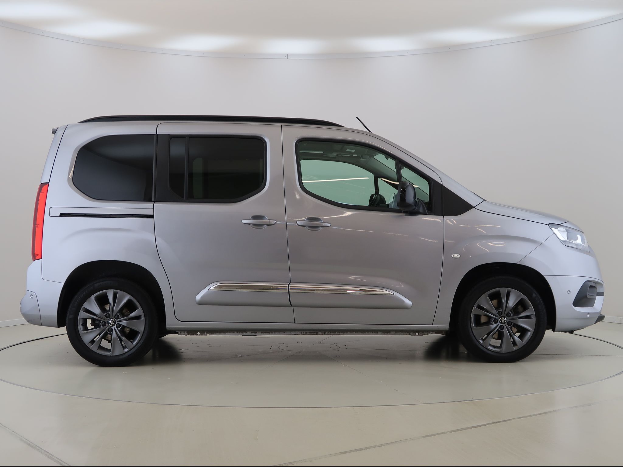 Toyota Proace City Verso, 1.5D4-D,AT,L1,FamilyComfort - fotka 5