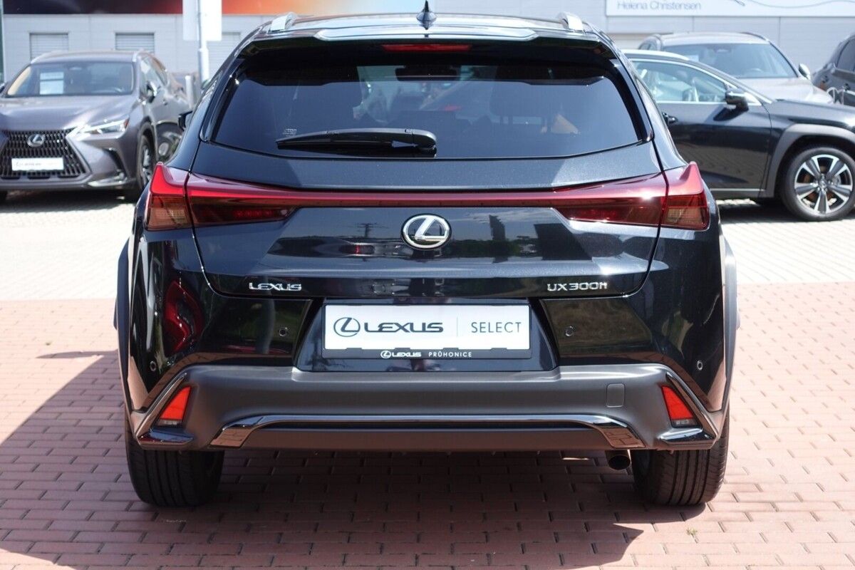 Lexus UX 300h, UX300h F SPORT Design - fotka 6