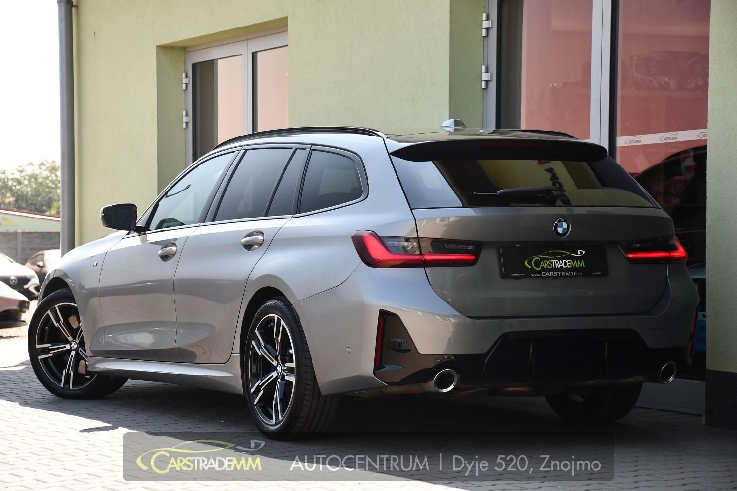 BMW Řada 3, 320d - fotka 3