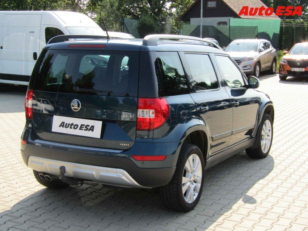 Škoda Yeti, 2.0 TDi 4x4,2.maj,ČR,AC - fotka 4