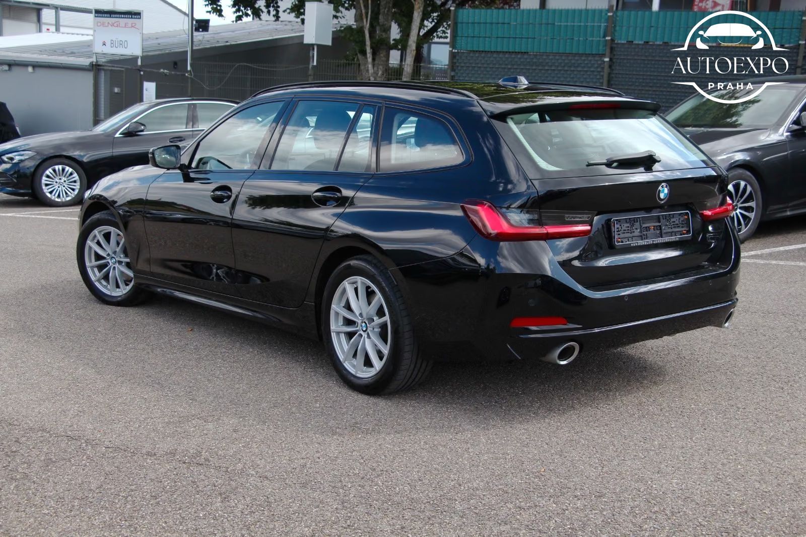BMW Řada 3, 320d xDrive Touring*TAŽNÉ - fotka 6