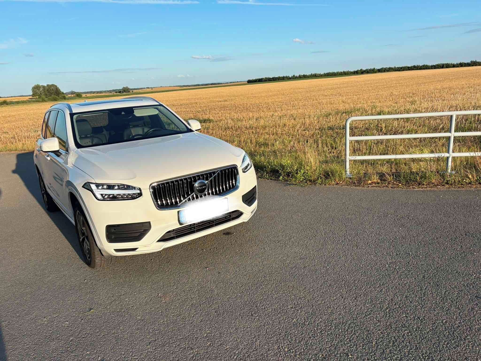 Volvo XC90, Volvo XC90, MOMENTUM, B5 AWD - fotka 2