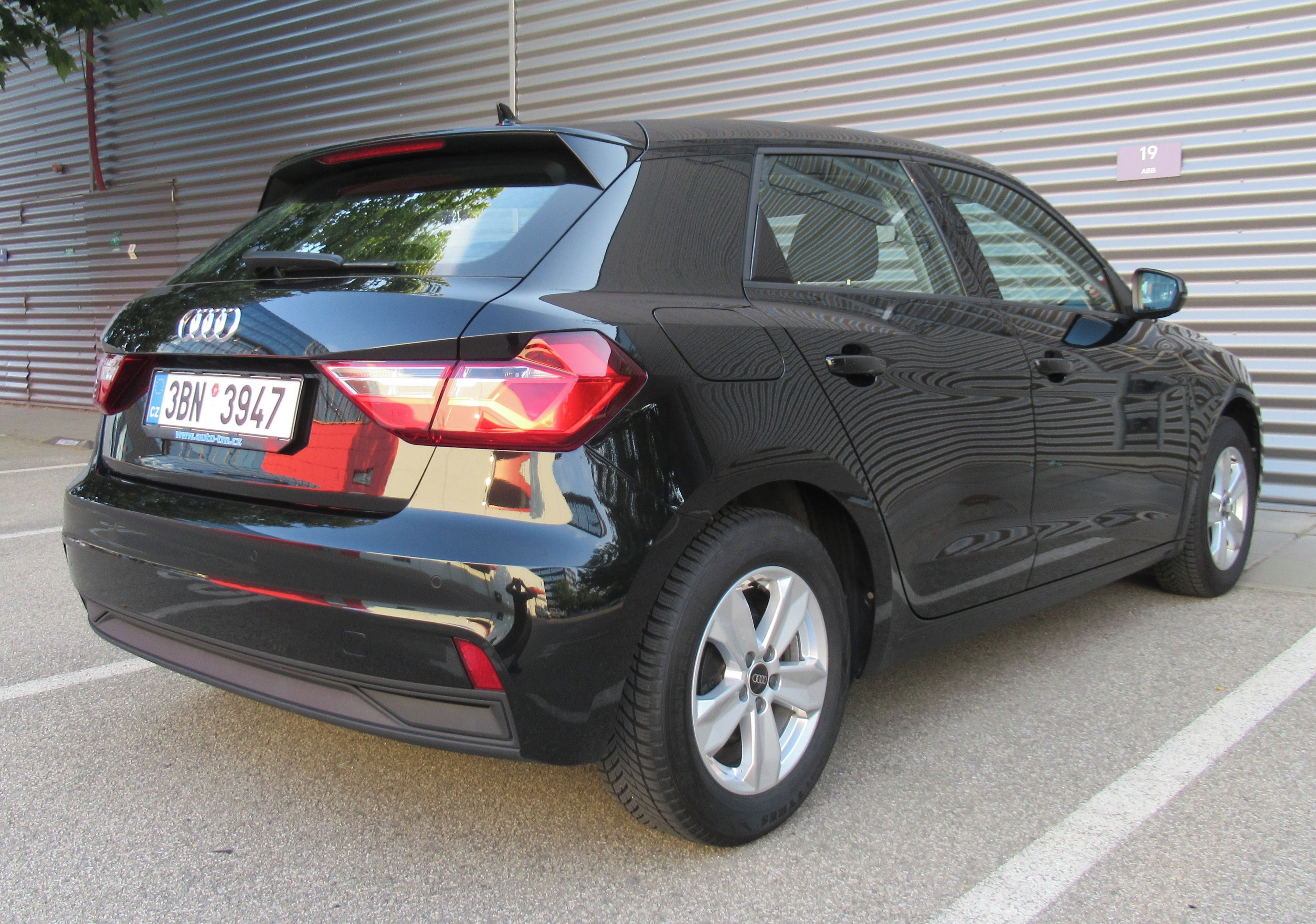 Audi A1, Attraction 25TFSI S tronic - fotka 6