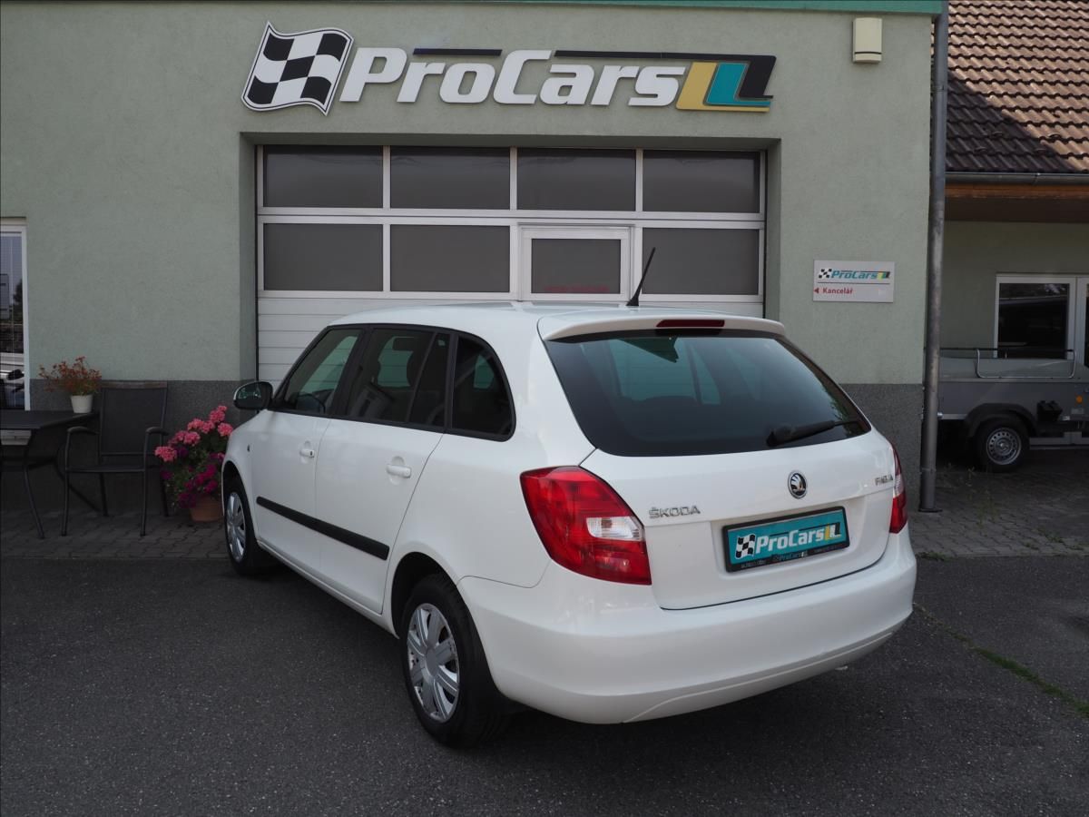 Škoda Fabia, 1,4 16V AMBITION - fotka 4