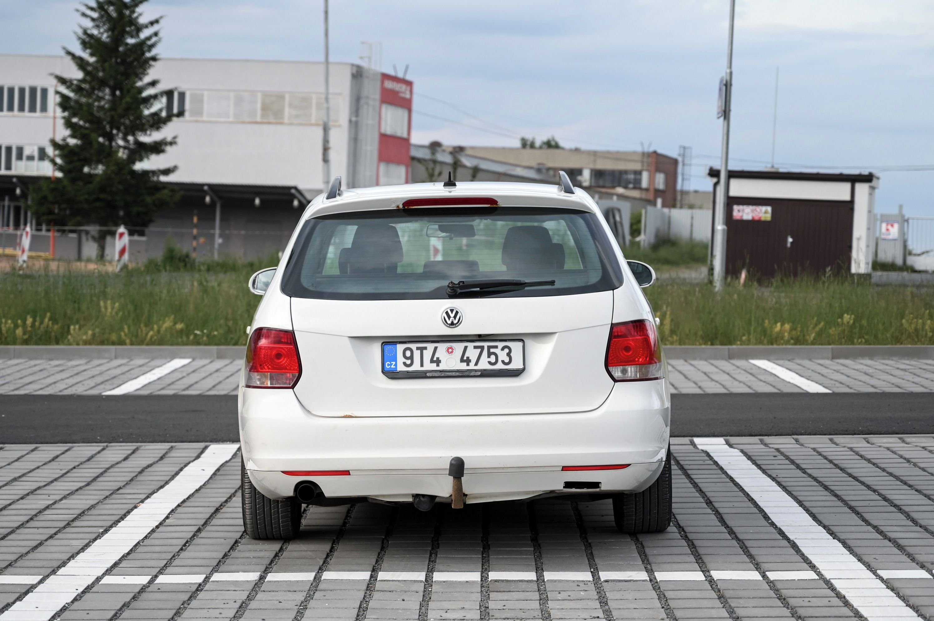 Volkswagen Golf, 1.6 TDI 77 kW, ALCANTRA, tažné - fotka 5