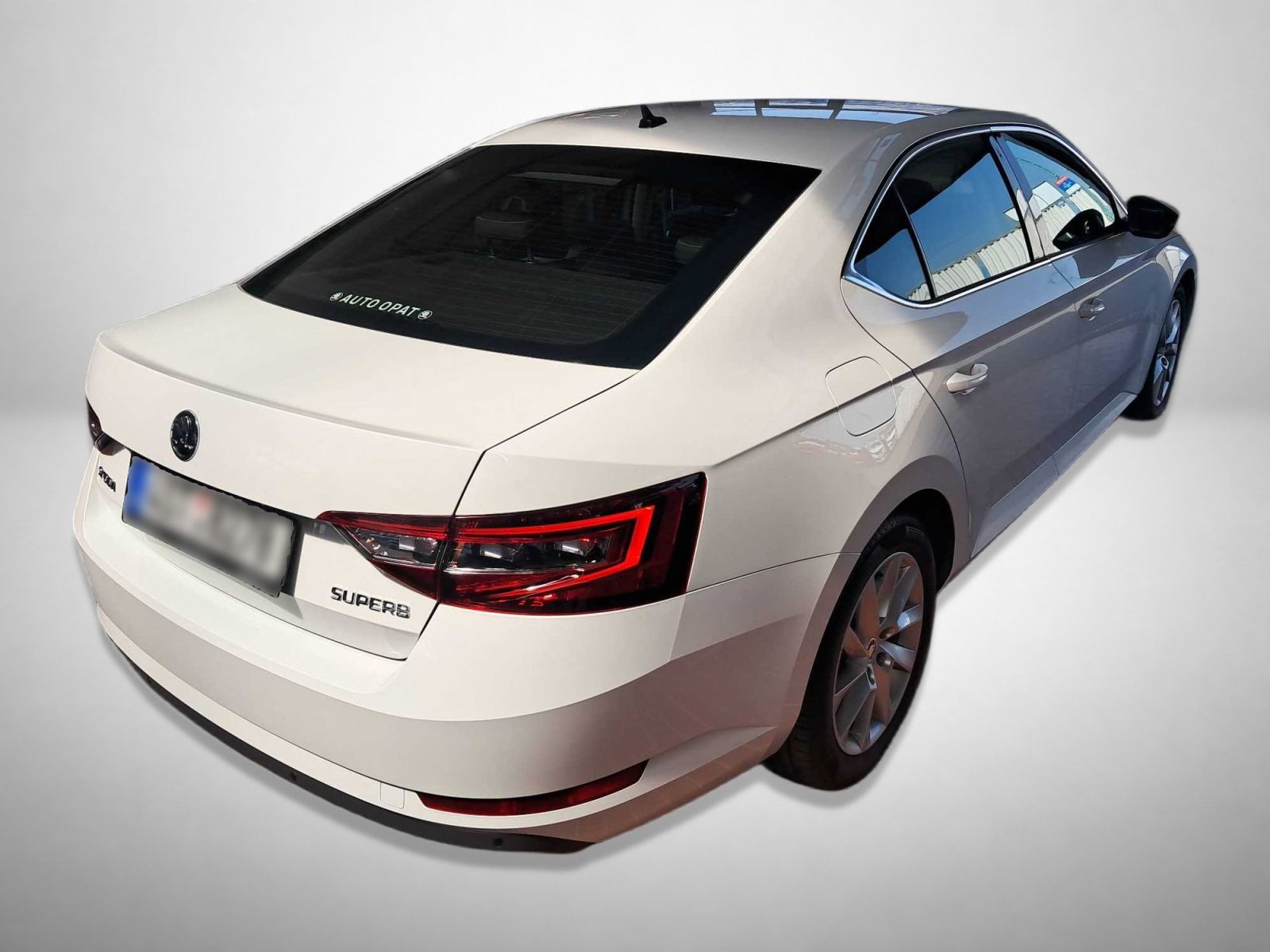 Škoda Superb, 2.0 TDI, Style, Automat, Navi - fotka 2