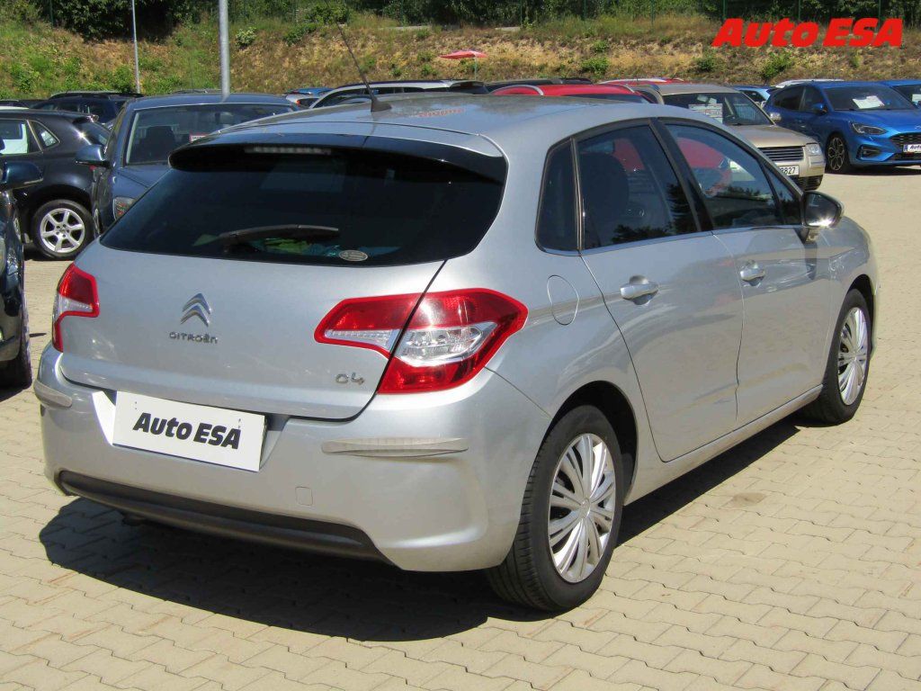 Citroën C4, 1.6 VTi - fotka 4