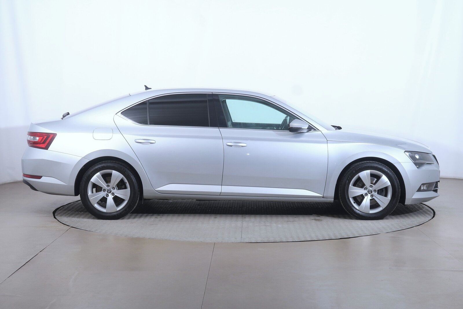 Škoda Superb, 2.0 TDI, 4X4, Automat - fotka 6