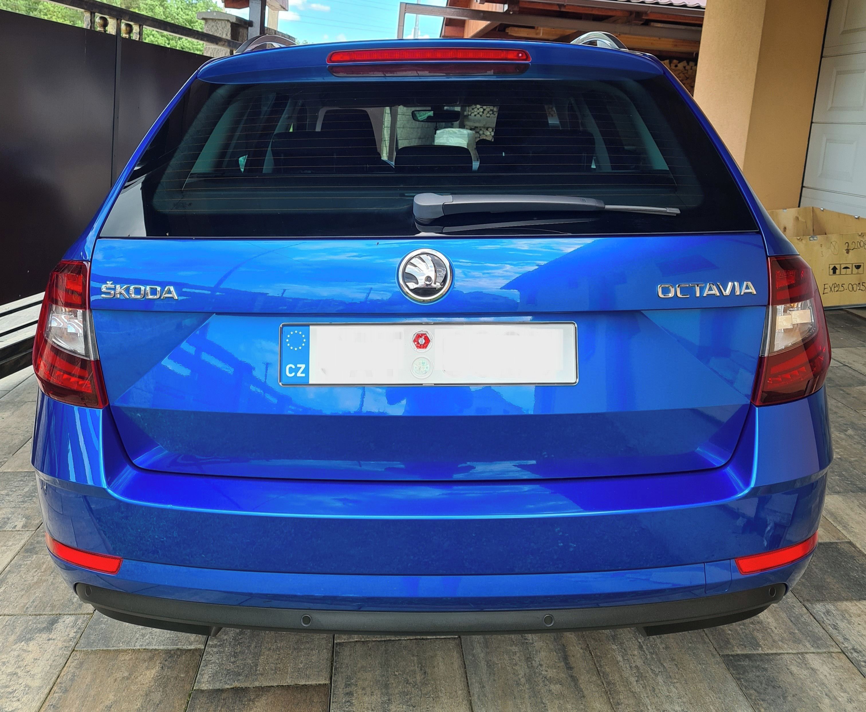 Škoda Octavia, 2.0 TDI 110kW Style Combi - fotka 4