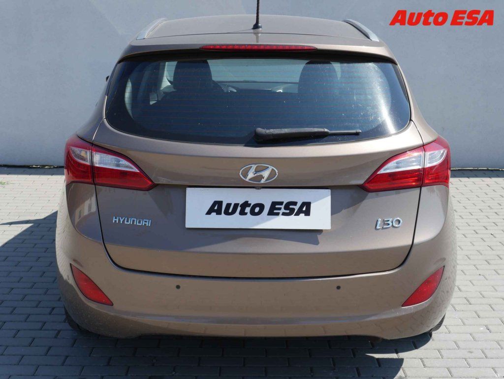 Hyundai i30, 1.6CRDi,ČR - fotka 5