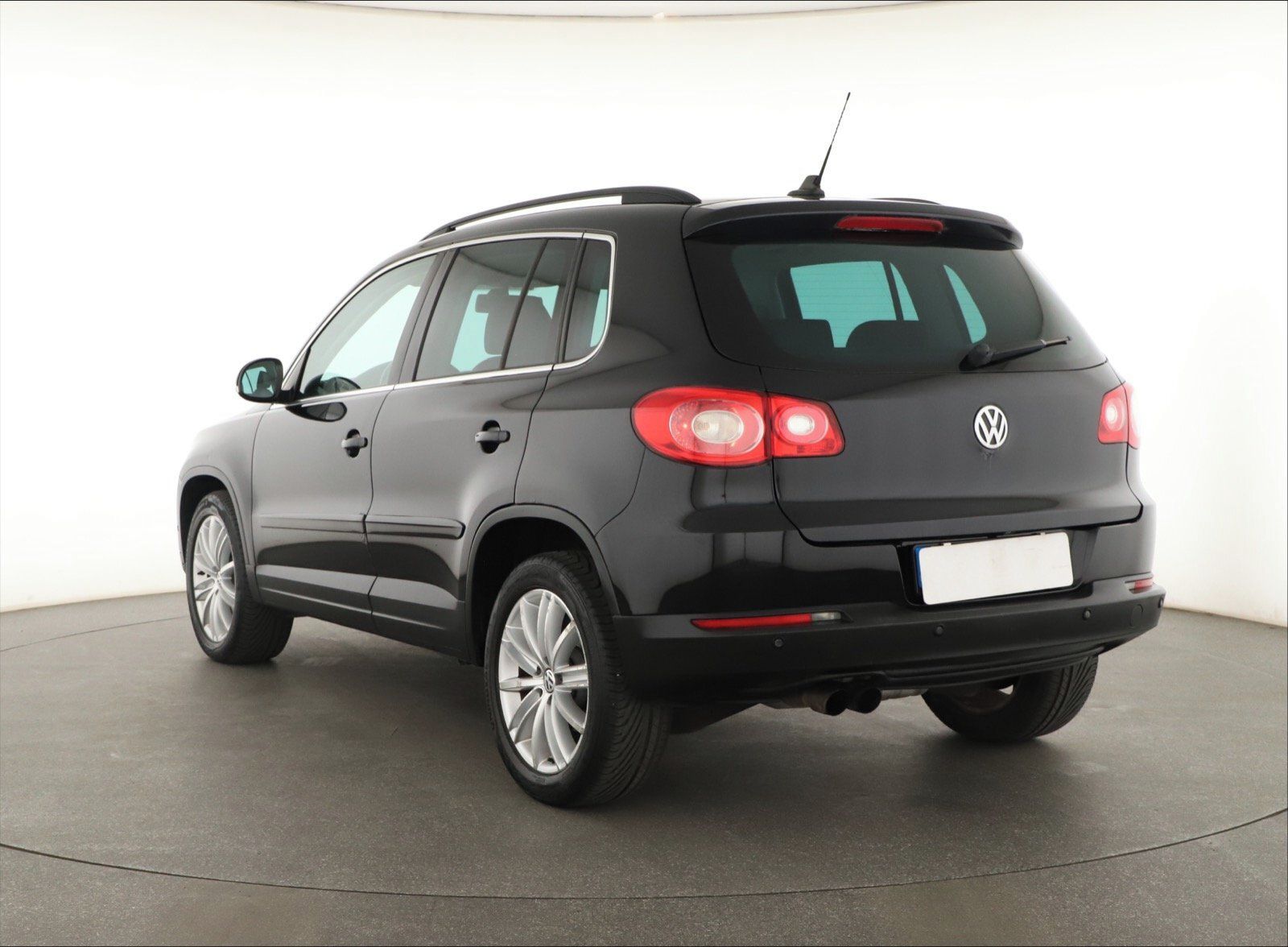 Volkswagen Tiguan, 1.4 TSI, 4X4, Kožené sedačky - fotka 4