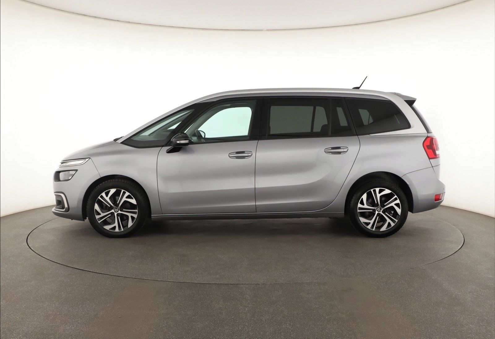 Citroën Grand C4 SpaceTourer, 1.5 BlueHDi, 7 míst, ČR,1.maj - fotka 3