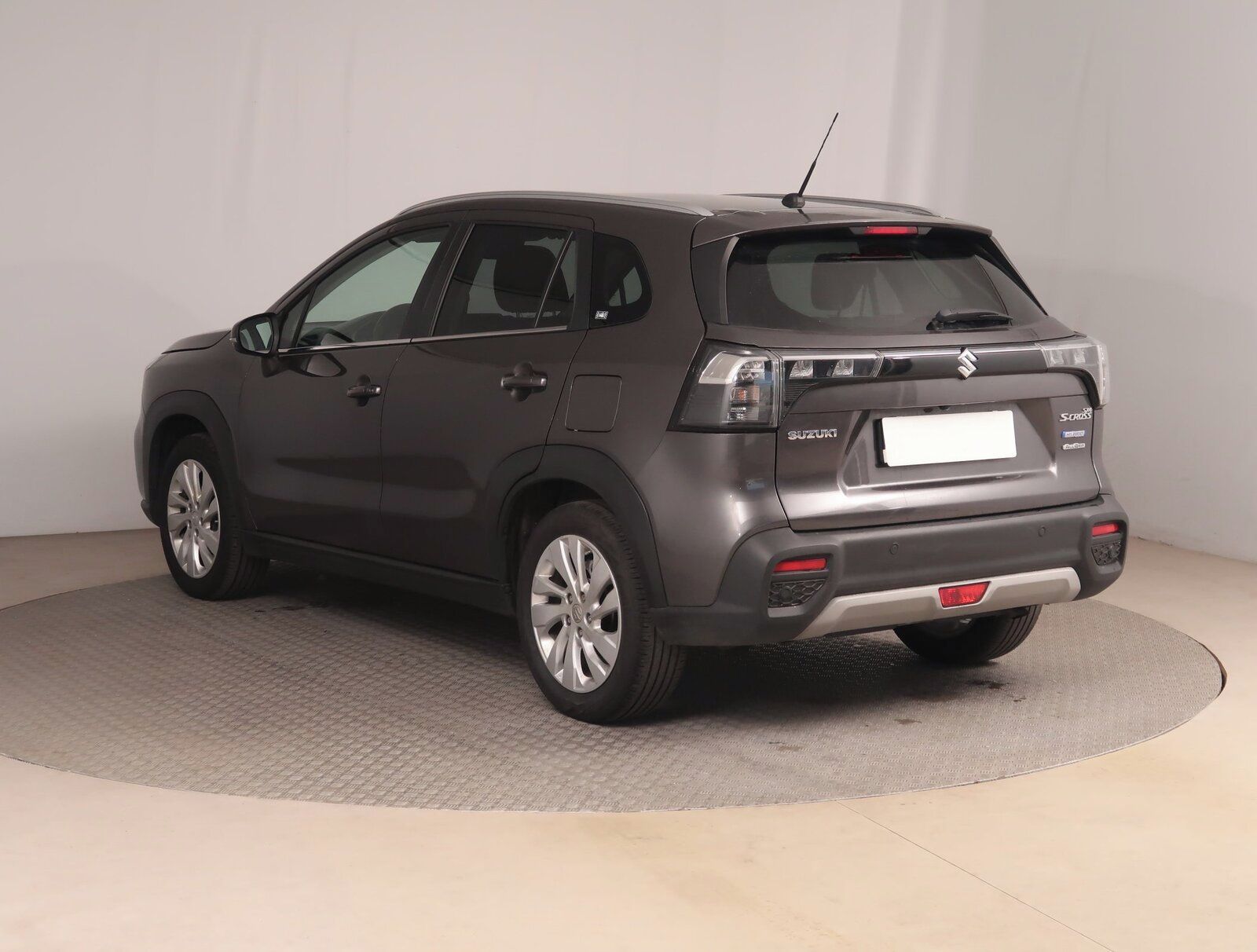Suzuki SX4 S-Cross, 1.4 BoosterJet, GL+, 4X4 - fotka 4