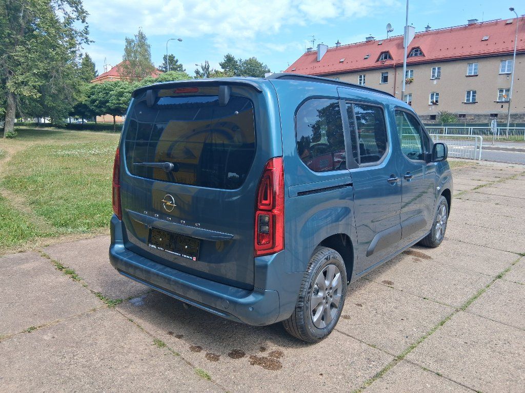 Opel Combo, EDITION PLUS 1,2 TURBO - fotka 4