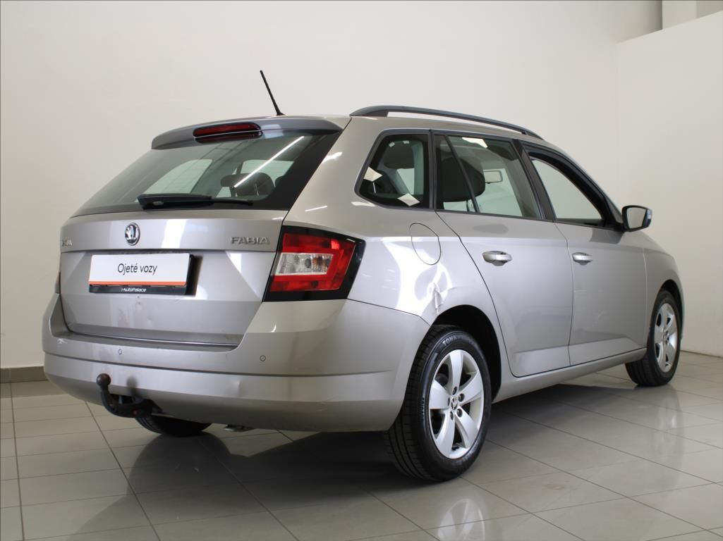 Škoda Fabia, 1,0 TSi 70kW Tažné 2.maj.ČR - fotka 3