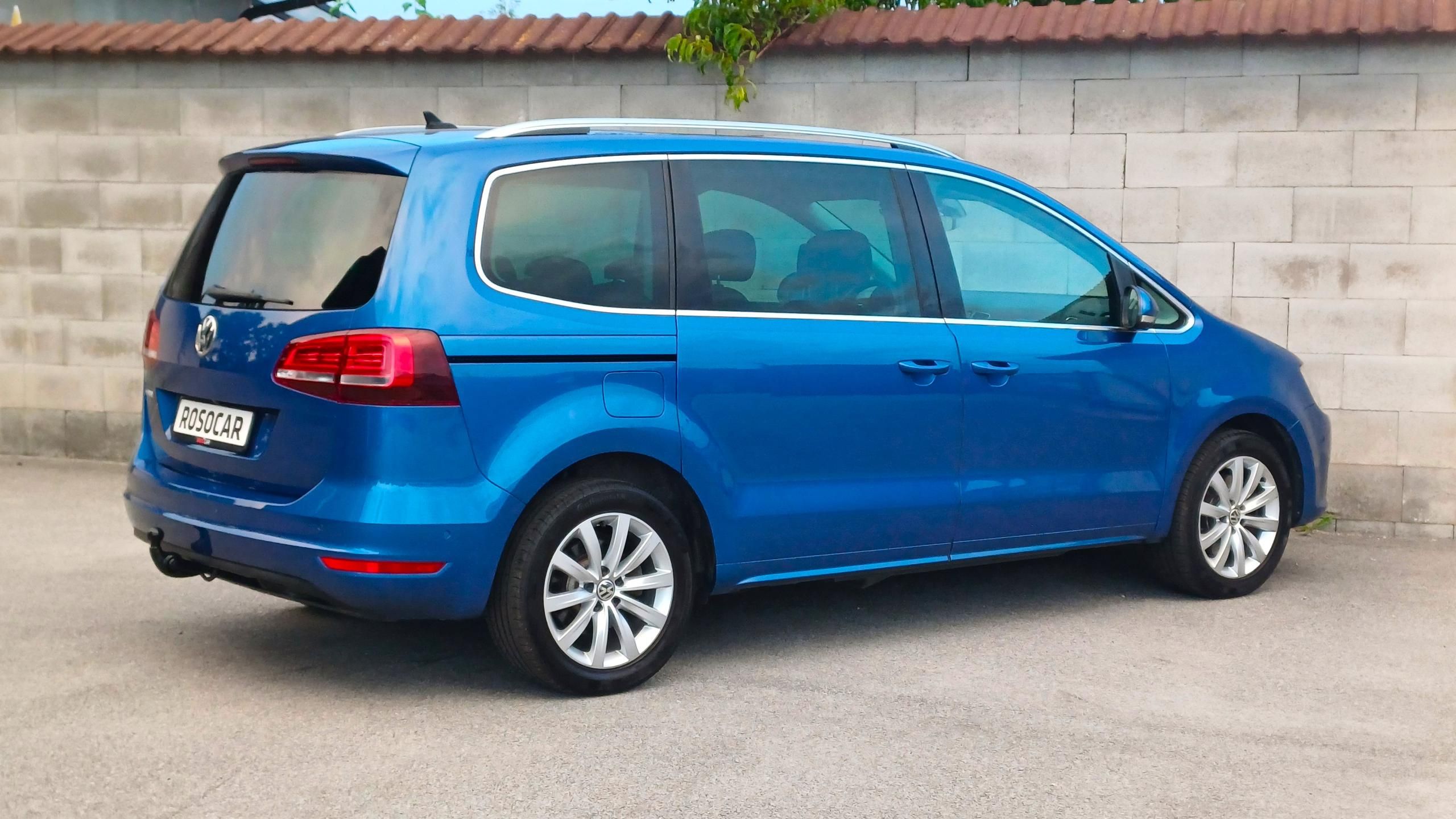 Volkswagen Sharan, 130kW 7míst PANO WEBASTO 1.ČR - fotka 5