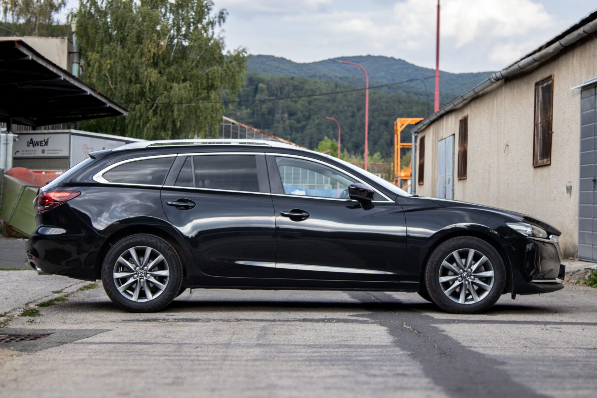 Mazda, 6 Wagon - fotka 4