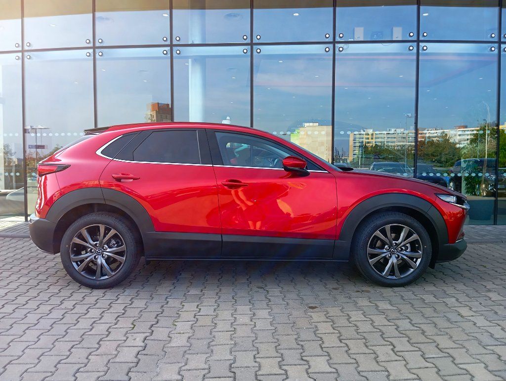 Mazda CX-30, 2.5L G140 6MT 4x2 Centre-Line - fotka 4
