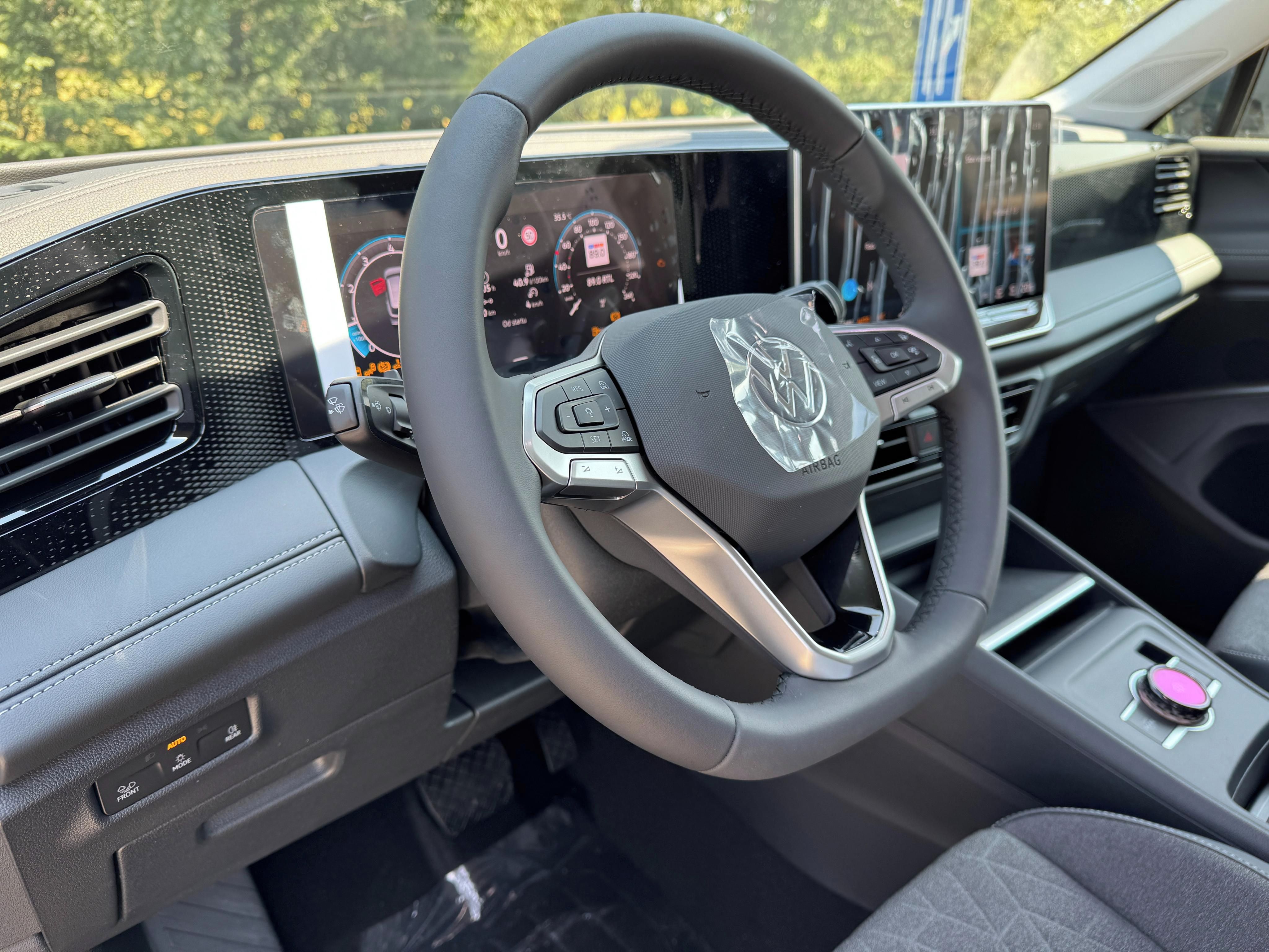 Volkswagen Tiguan, People 2,0 TDI 110 kW - fotka 5