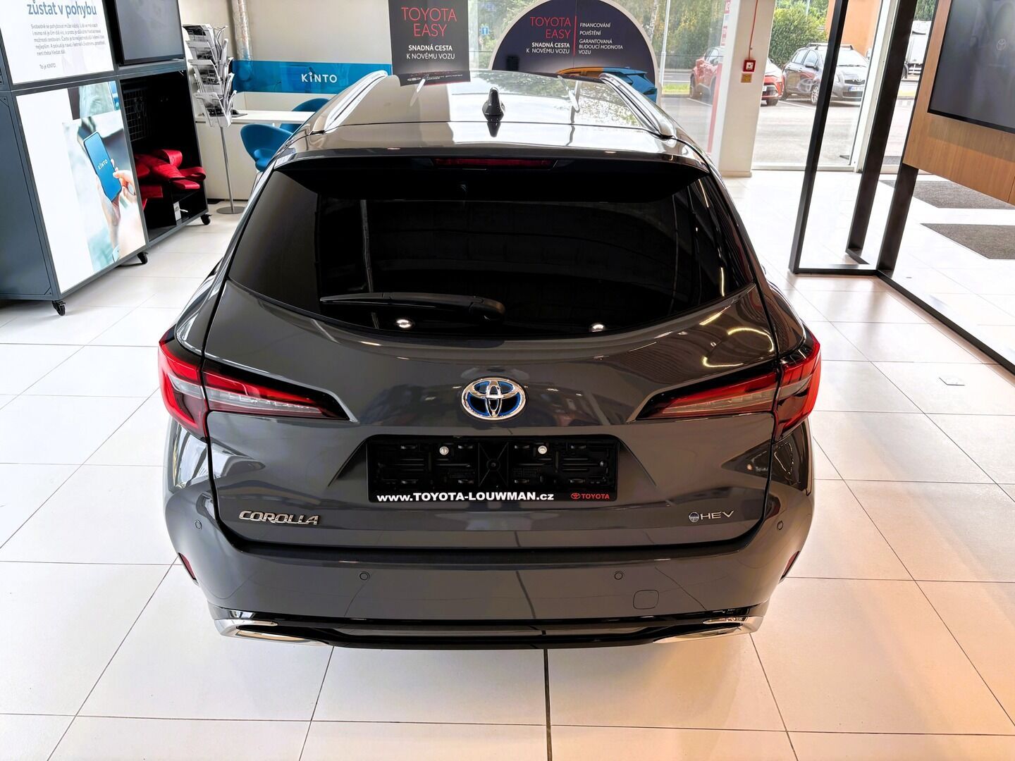 Toyota Corolla, 1,8   TS Style HEV - fotka 6