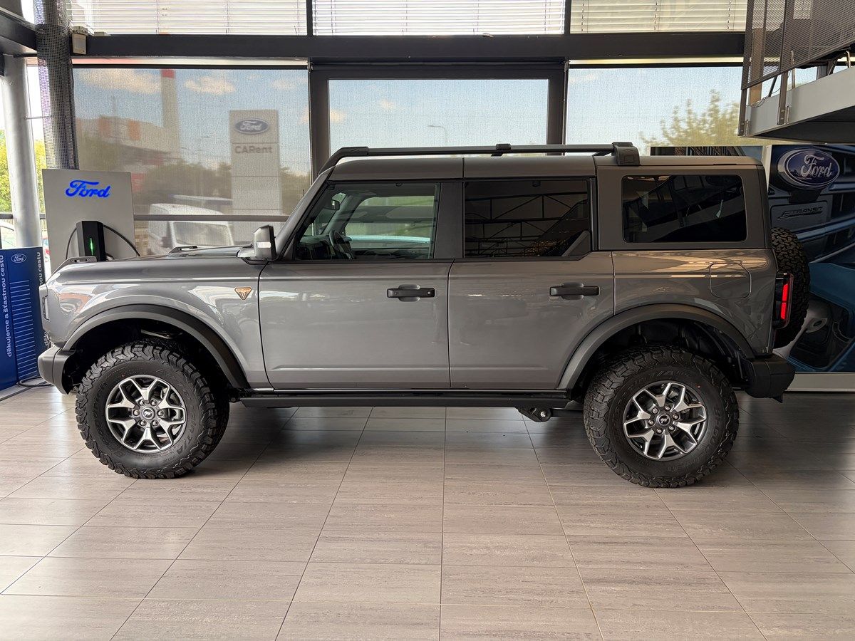Ford Bronco, Badlands, 2.7 EcoBoost V6 Twin - fotka 3