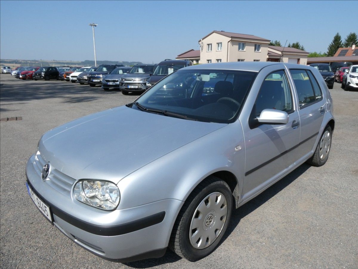 Volkswagen Golf, 1,9 TDi 74kW EDITION - fotka 3