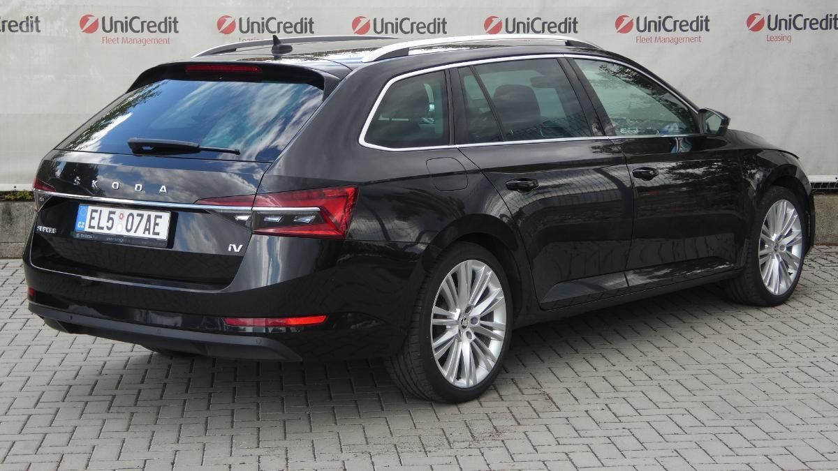 Škoda Superb, 1.4 TSI iV Style DSG - fotka 3