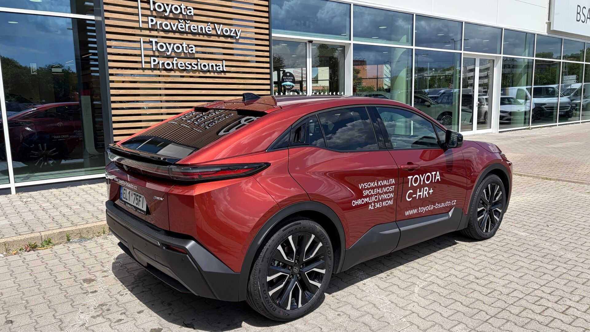 Toyota C-HR, Style Dynamic  + - fotka 4