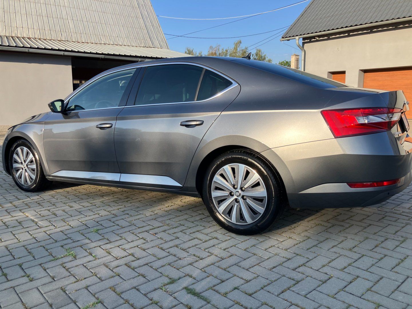 Škoda Superb, 2.0TDI 110kW DSG STYLE PLUS - fotka 6