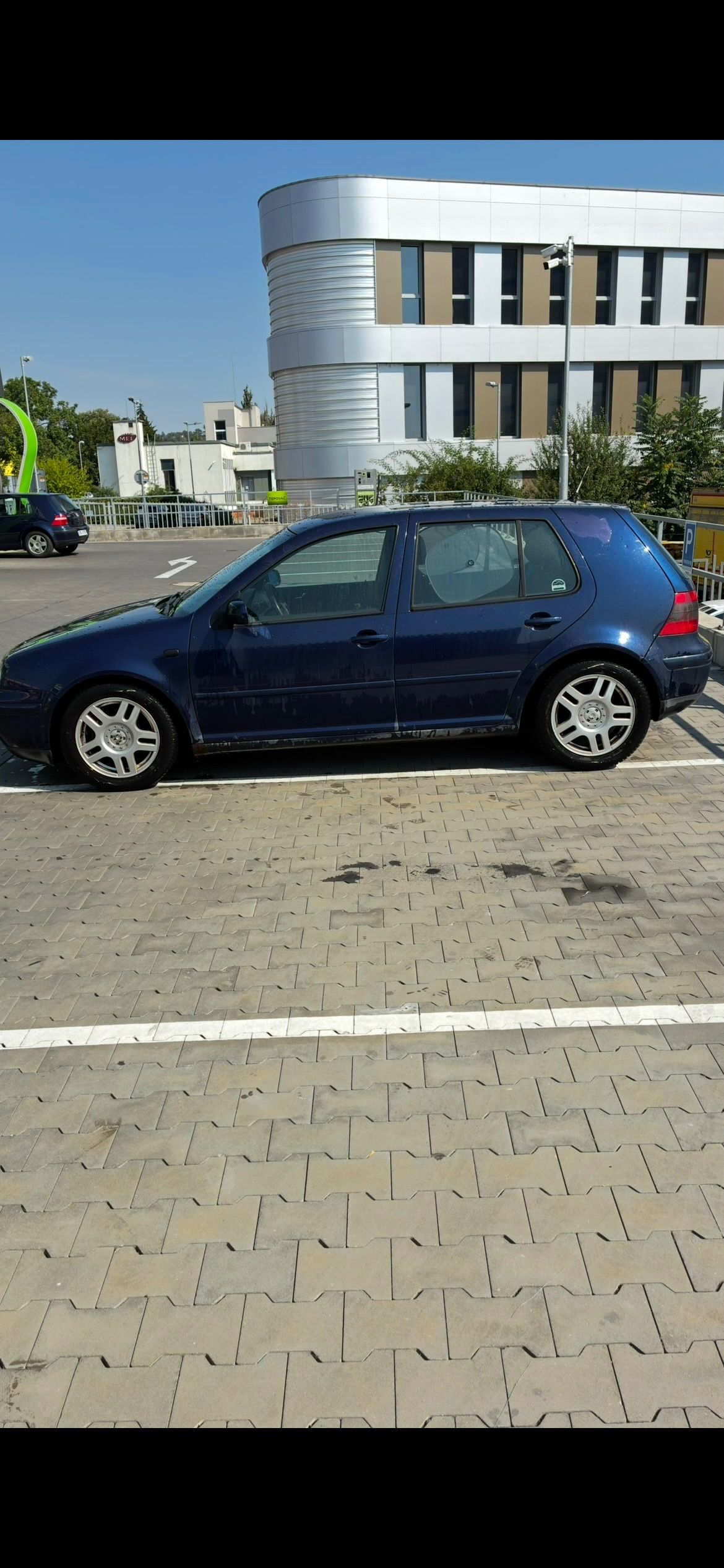 Volkswagen Golf, Golf 1.6 16v 77kw - fotka 2