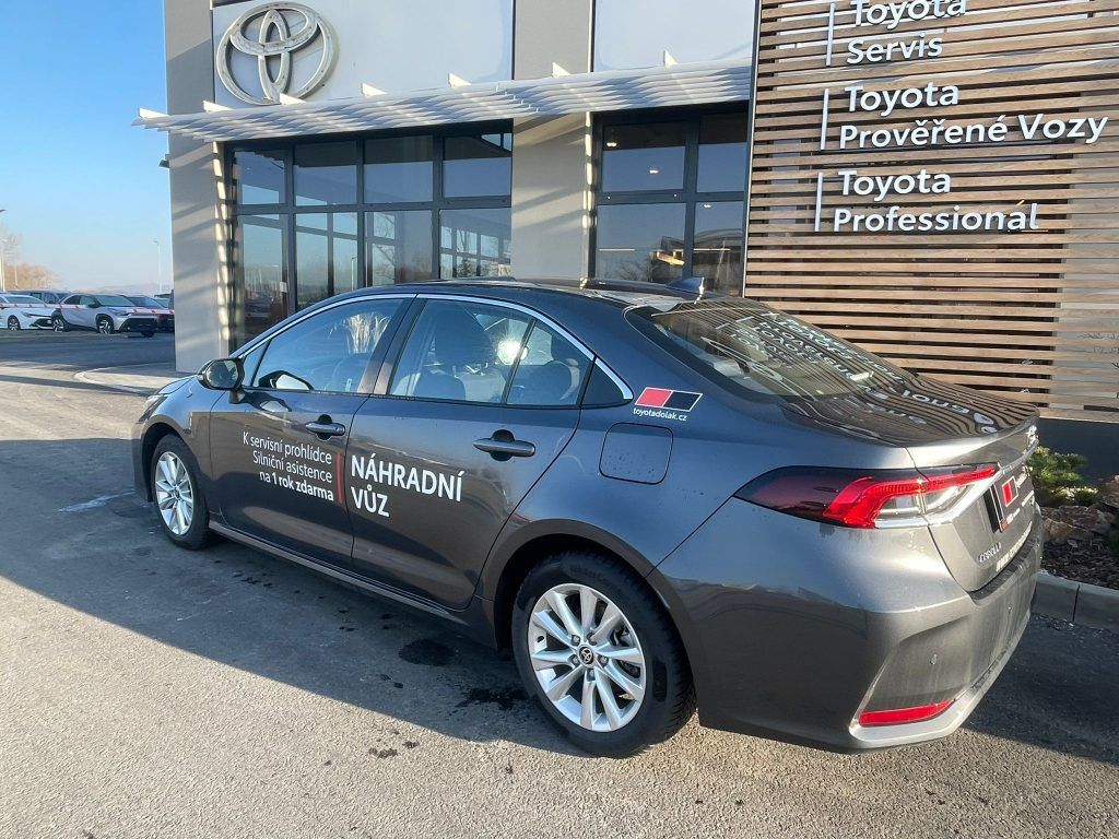 Toyota Corolla, 1.8 Hybrid Comfort Tech - fotka 4