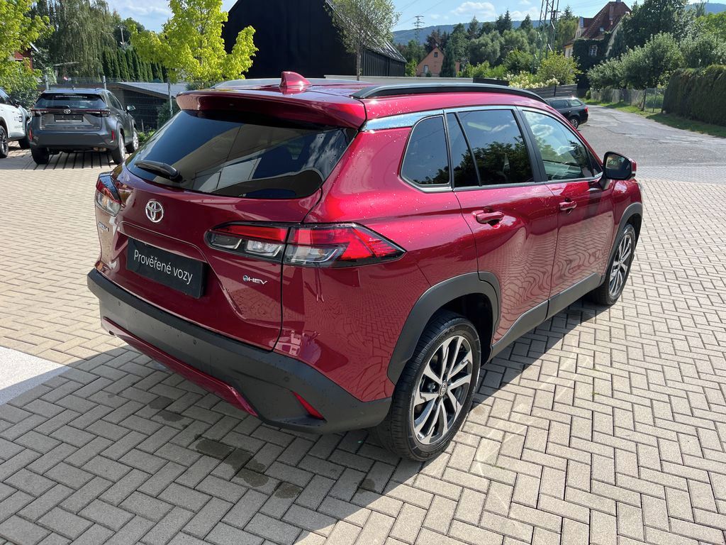 Toyota Corolla Cross, 1.8 Hybrid e-CVT Style Tech - fotka 6
