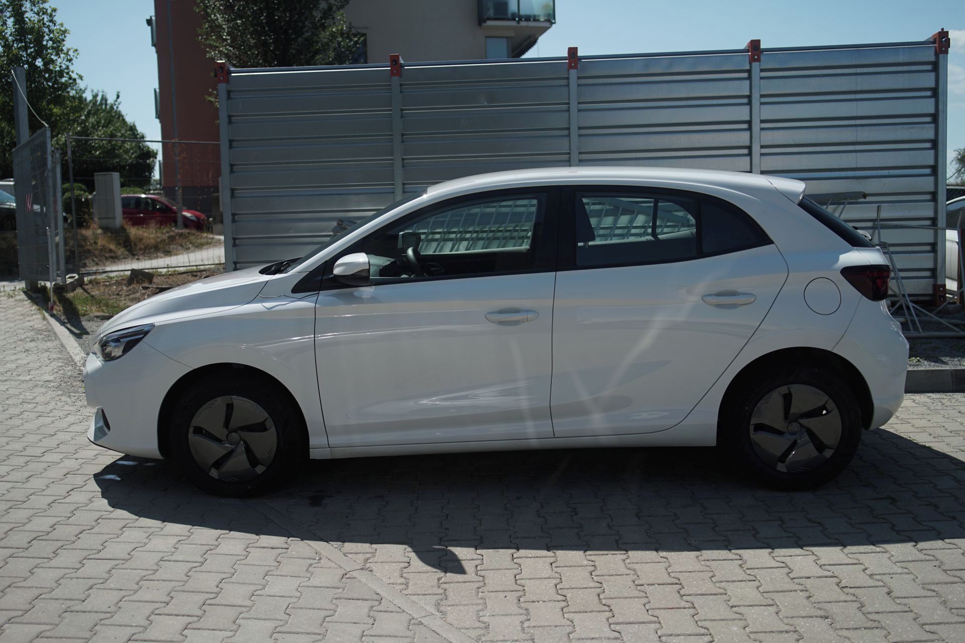 MG MG3, Excite 1,5 85kW MT5 - fotka 2