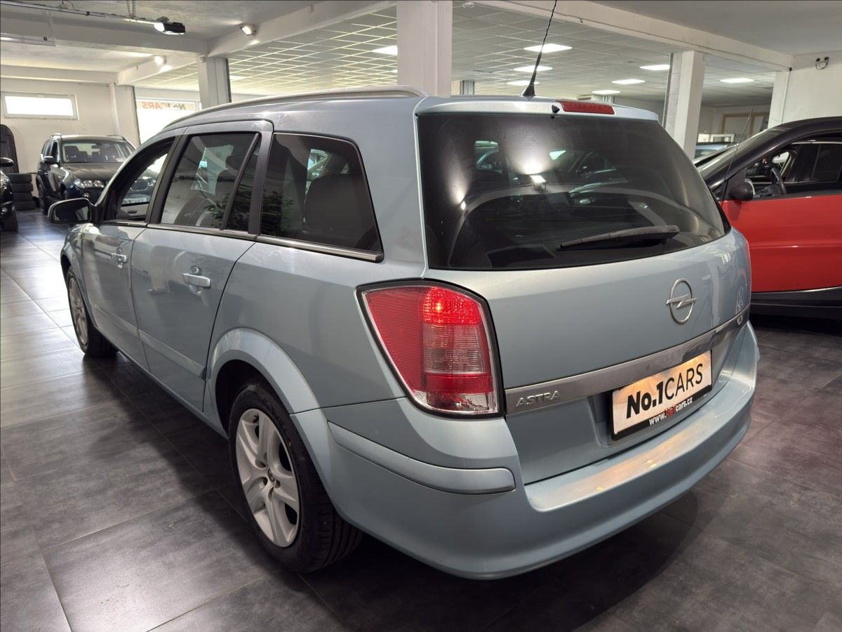 Opel Astra, 1,6   i H KLIMATIZACE TEMPOMAT - fotka 4