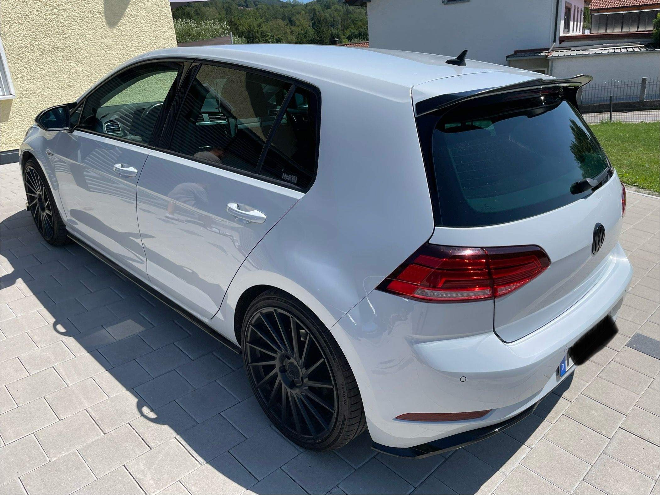 Volkswagen Golf, 1,4 TSI R-LINE FACELIFT - fotka 4