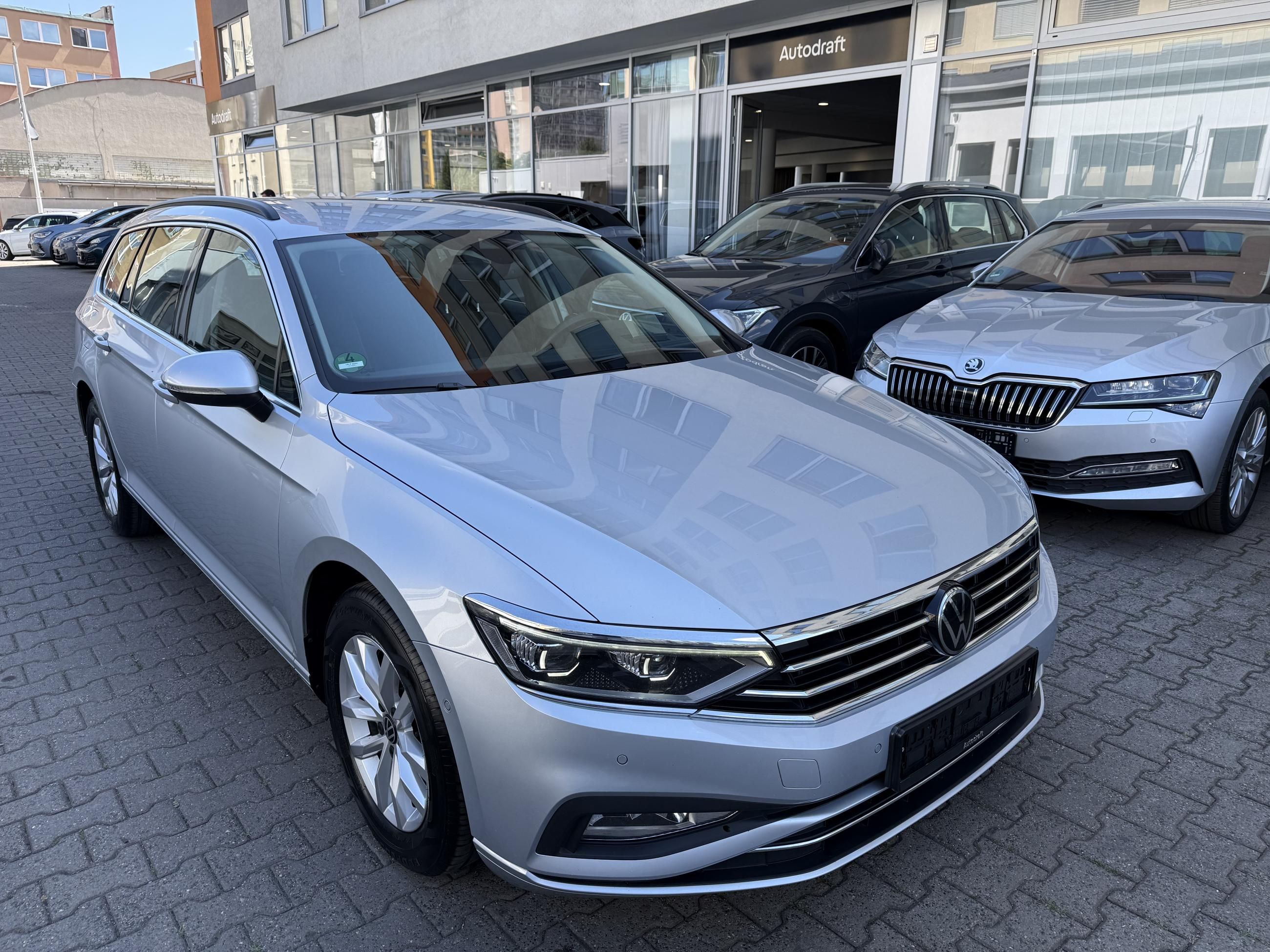 Volkswagen Passat, TDI 110kW DSG / Tažné / Matrix